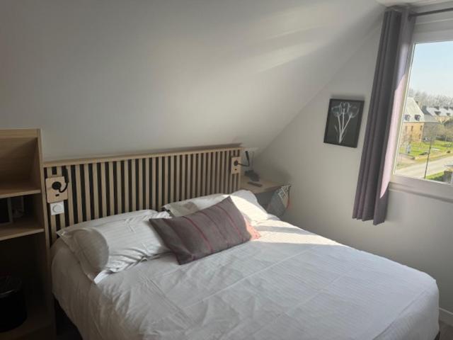 רוז-סור-קוונו The Originals Boutique, Hotel Les Quatre Salines, Le Mont Saint-Michel Sud מראה חיצוני תמונה